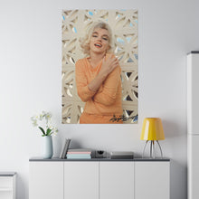 Load image into Gallery viewer, Marilyn Monroe Main Squeeze Canvas Print