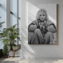 Load image into Gallery viewer, Marilyn Monroe Last Photo Black And White Canvas Print
