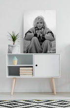 Load image into Gallery viewer, Marilyn Monroe Last Photo Black And White Canvas Print