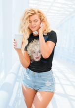 Load image into Gallery viewer, Marilyn Monroe Blonde Bombshell Retro Unisex T-shirt