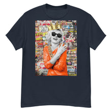 Load image into Gallery viewer, Marilyn Monroe In The News Men's heavyweight tee
