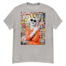 Load image into Gallery viewer, Marilyn Monroe In The News Men's heavyweight tee