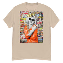 Load image into Gallery viewer, Marilyn Monroe In The News Men&#39;s heavyweight tee
